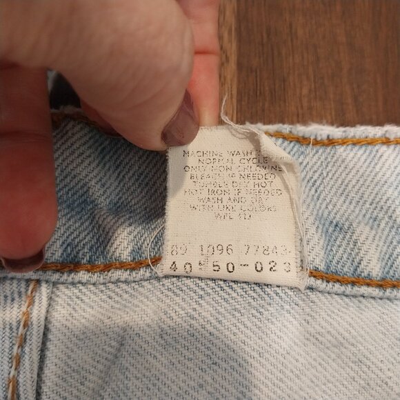 Vintage Levis 550 Jeans Mens 31x32 Faded Blue Orange Tab Distressed Relaxed 90s, - Picture 4 of 15